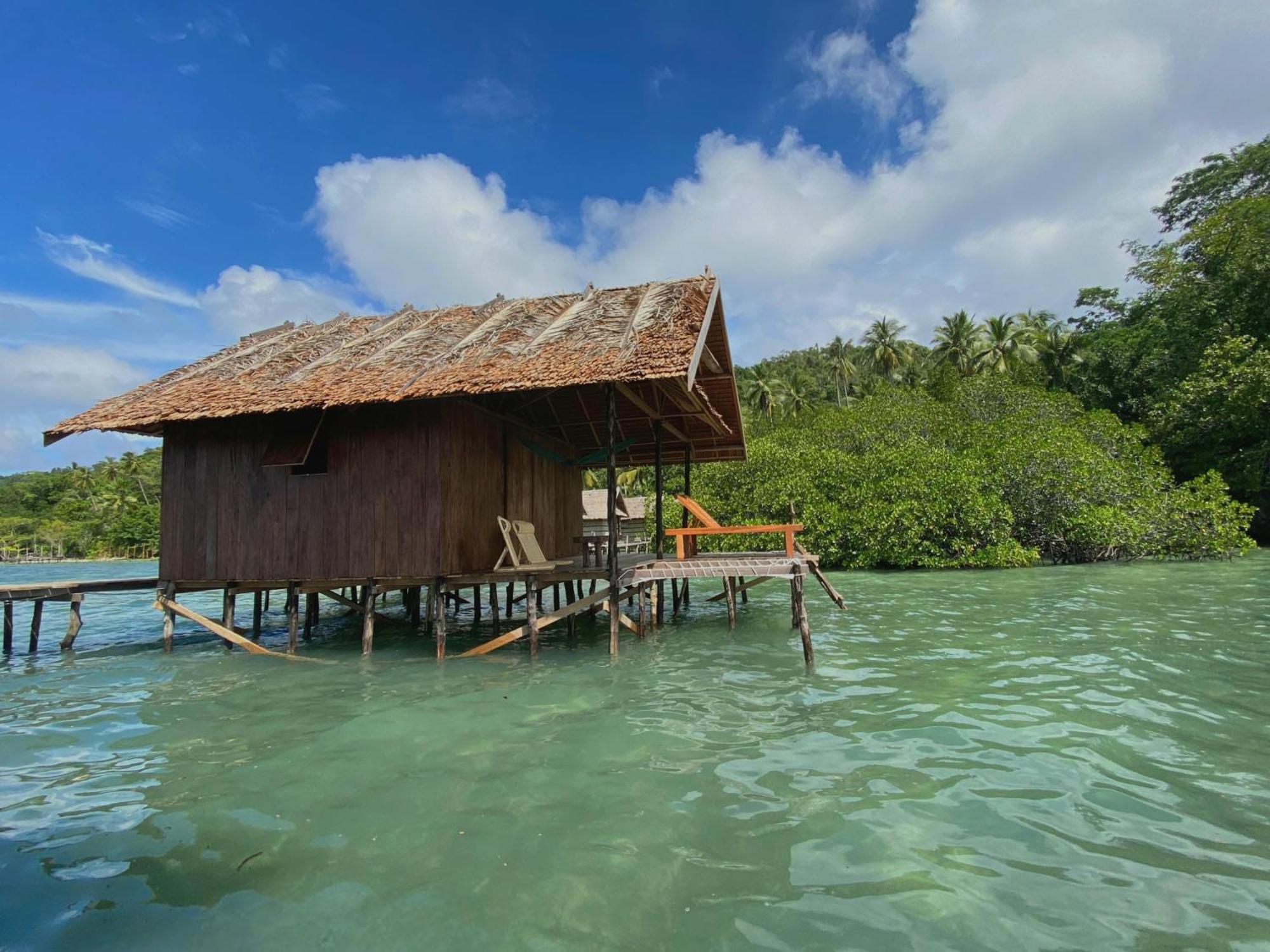 Mansuar Raja Ampat Bungalows Kri Εξωτερικό φωτογραφία